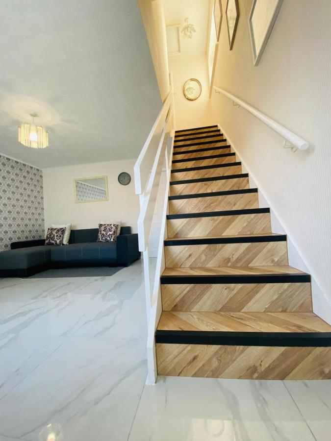 Gardner Holidays House Manchester Exterior foto